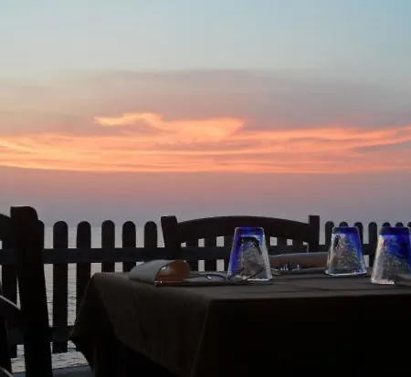 Semesterbostad Fronte Mare Arbus